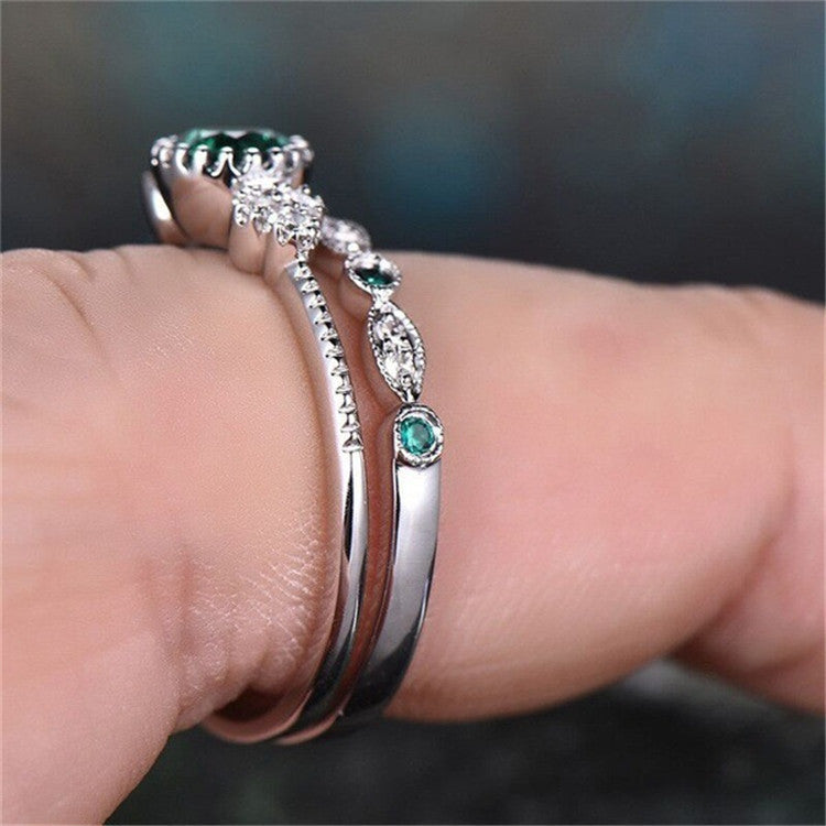 Emerald zircon ring