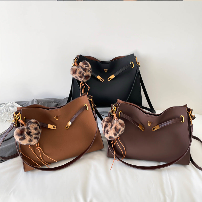 Mila Retro Everyday Crossbody