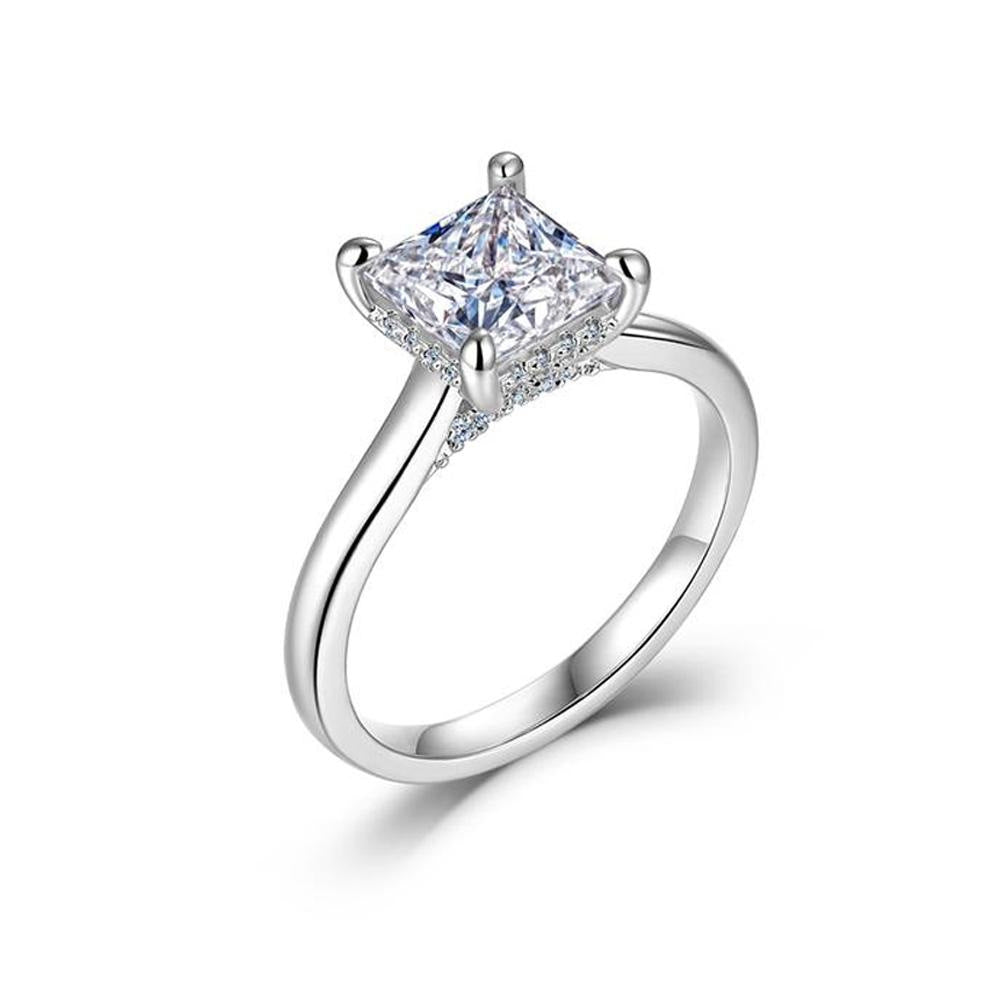 Female copper-plated 14K gold oval zirconia ring