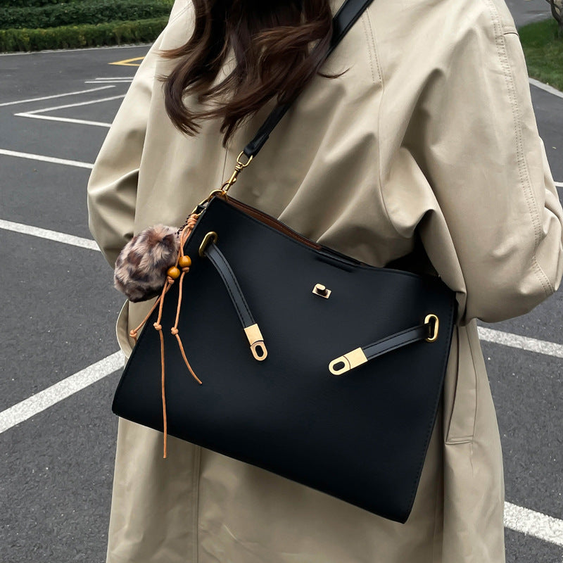 Mila Retro Everyday Crossbody