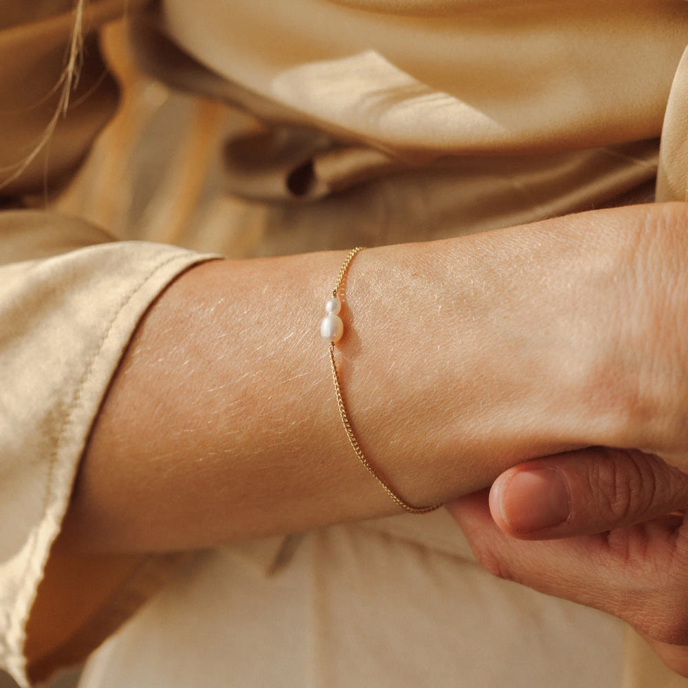 Minimalist Freshwater Pearl Bracelet