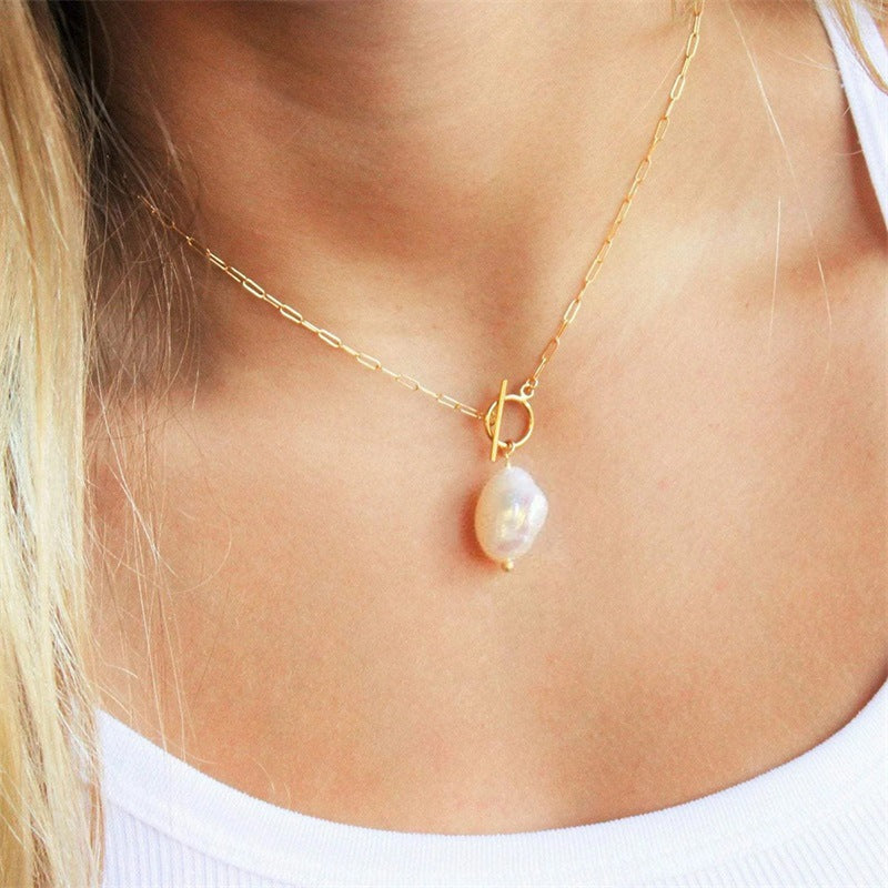 Freshwater pearl necklace with titanium steel square chain