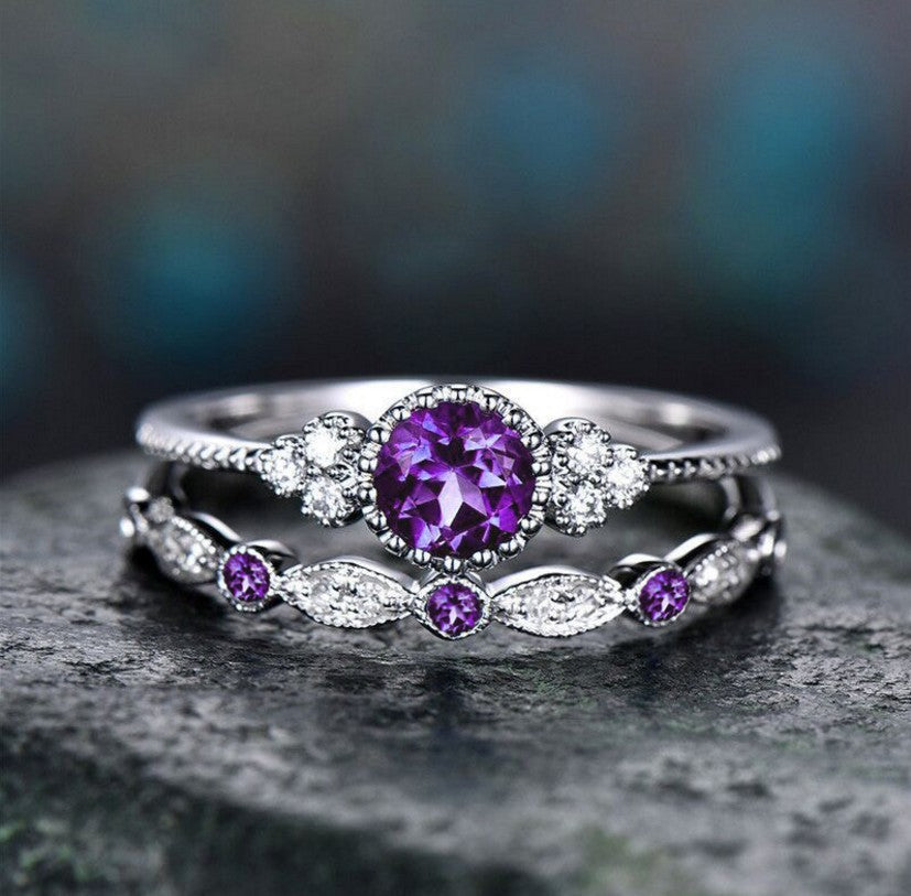 Emerald zircon ring