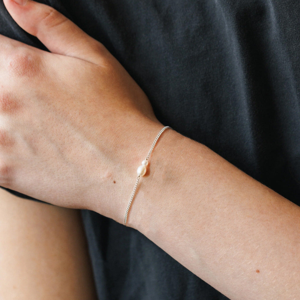 Minimalist Freshwater Pearl Bracelet